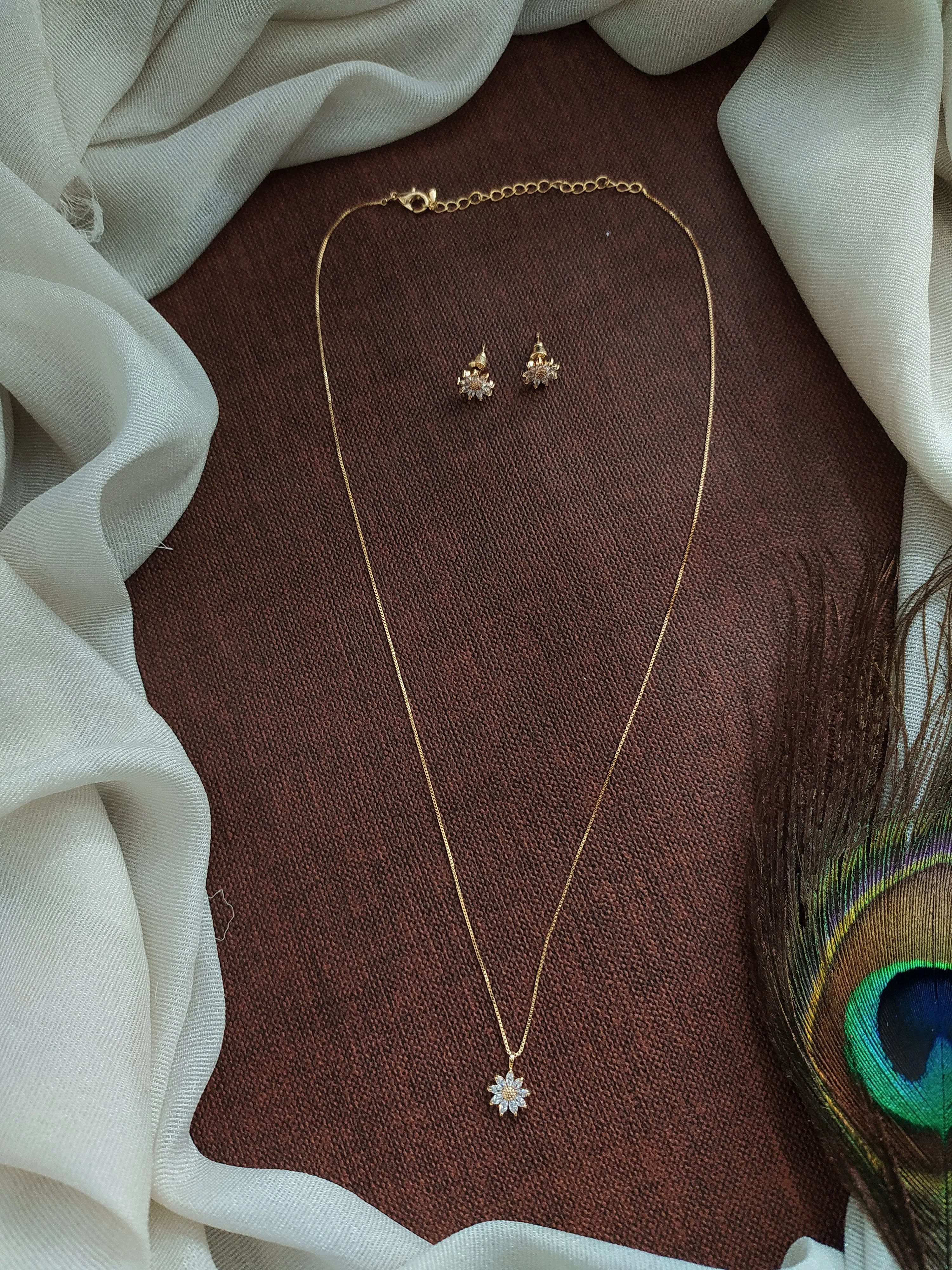 Enchanting Brilliance: The Sparkling Zircon Pendant Multi-Plated Chain Set